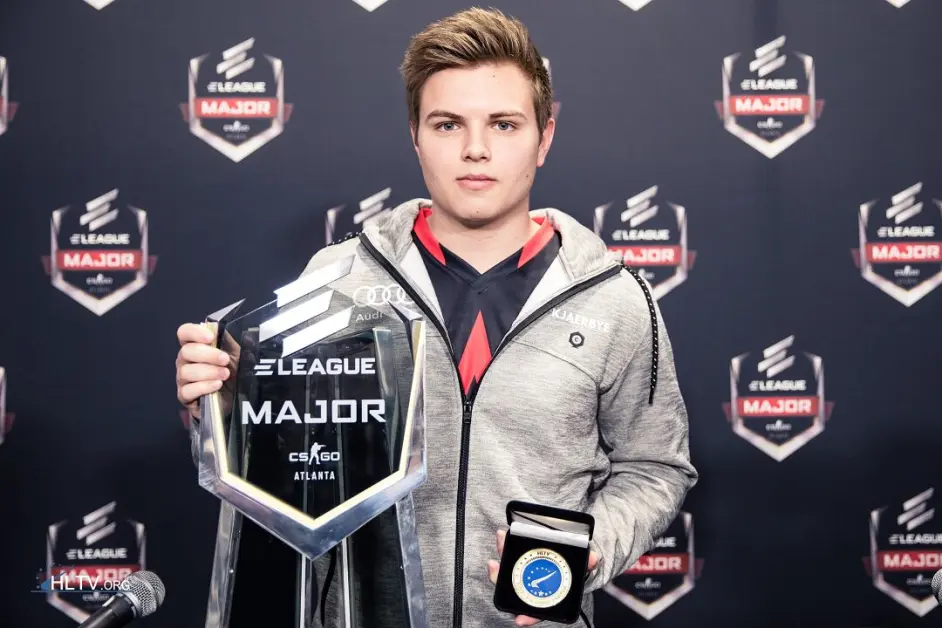 【CSGO】盘点一下历史上最年轻的5位Major冠军，b1t第三