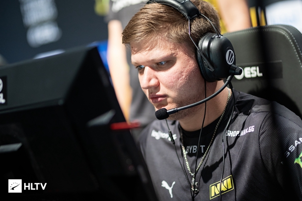 s1mple：我一想着我在 基辅 的家人和朋友就想哭
