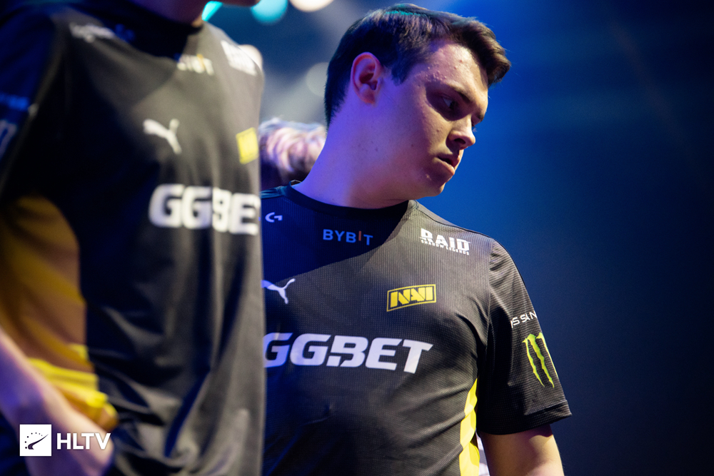 s1mple：electroNic是目前队伍中最适合做指挥的