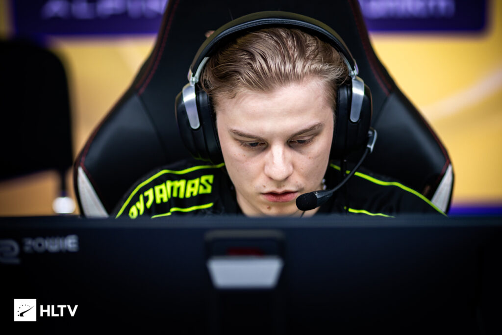 CSGO commentator PCH3LK1N: Can Aleksib be a good commander for s1mple?